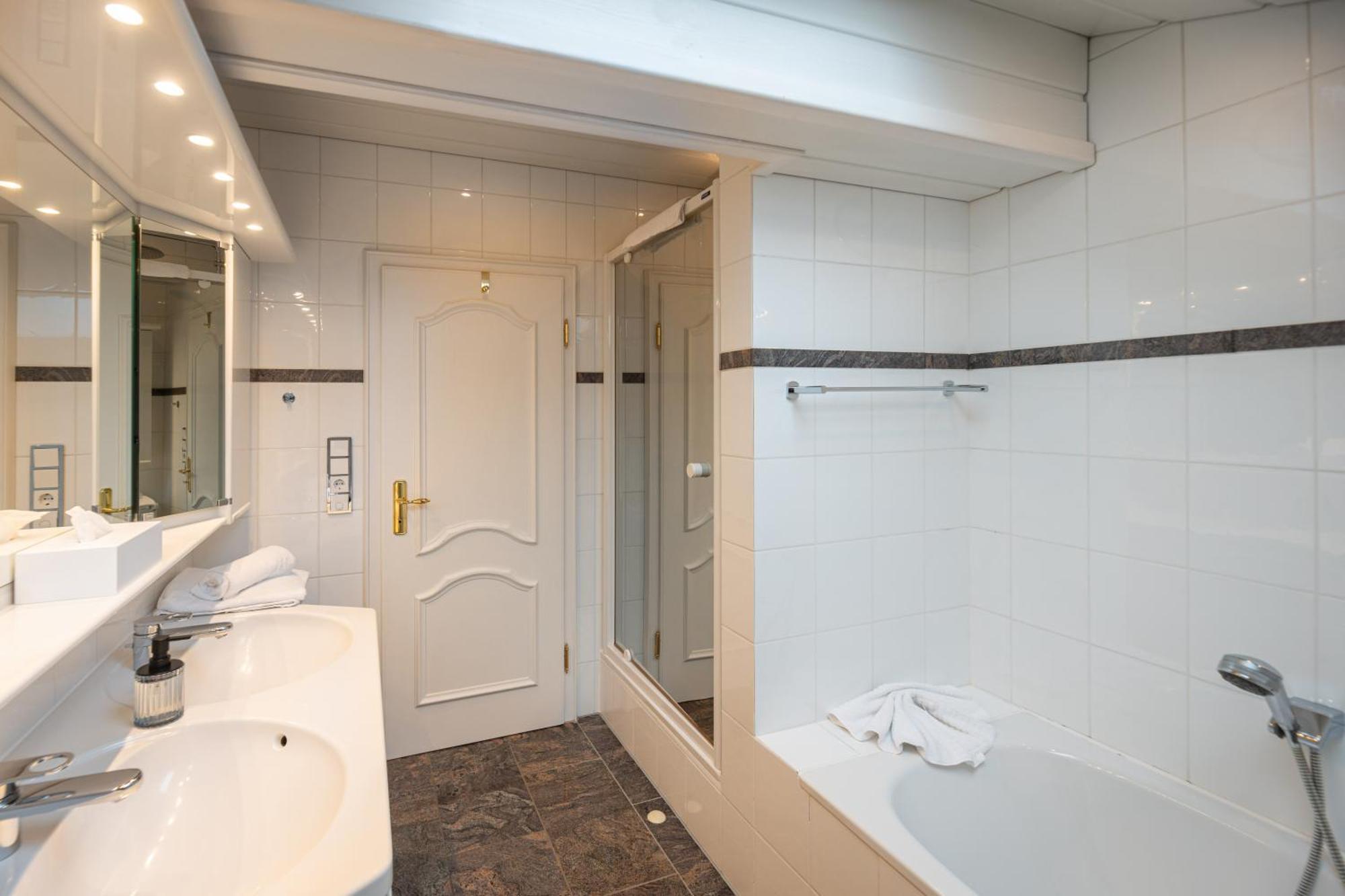Ferienwohnung Chiemgauzeit - Chiemgaukarte Інцель Екстер'єр фото